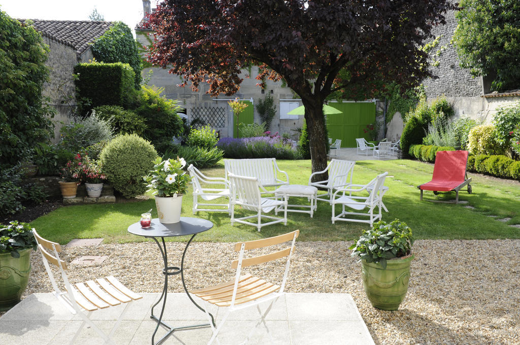 Chambres d'Hôtes Les Tilleuls Cognac Extérieur photo